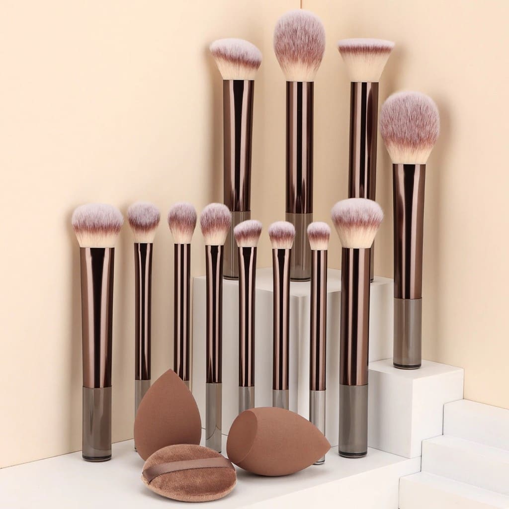 Kit de Pincéis | 12 Peças + 3 Esponjas | Set Conjunto De Pincéis De Maquiagem Profissional